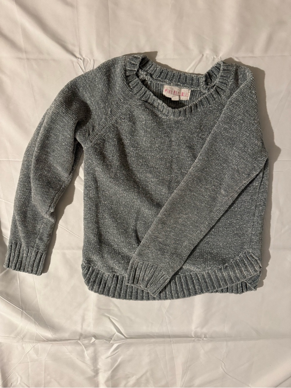 Pink Republic Heather Gray V-Neck Knit Sweater